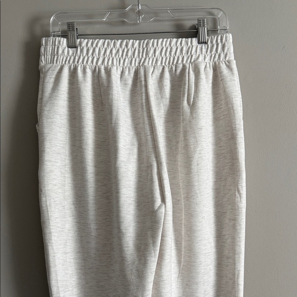 Yogalicious Cream Lounge Set - Picture 8 of 9